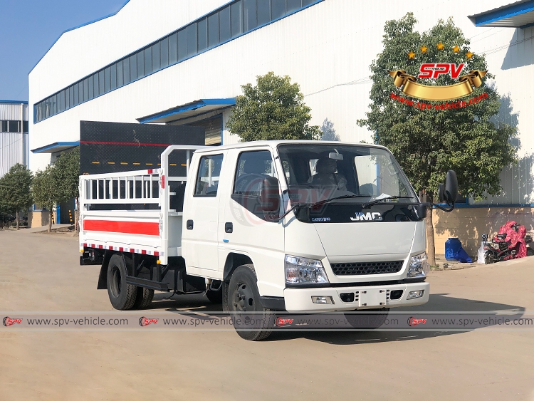 Cargo Truck with Tailgate Lift - RF